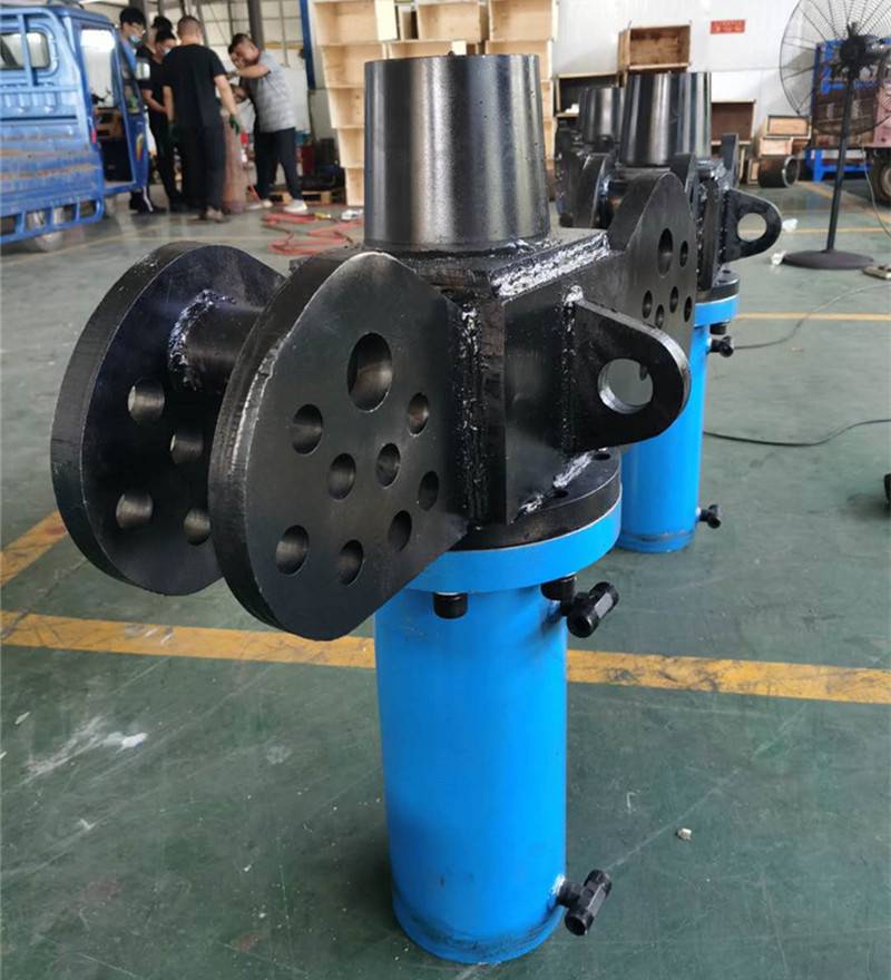 液压破桩机破桩机施工现场