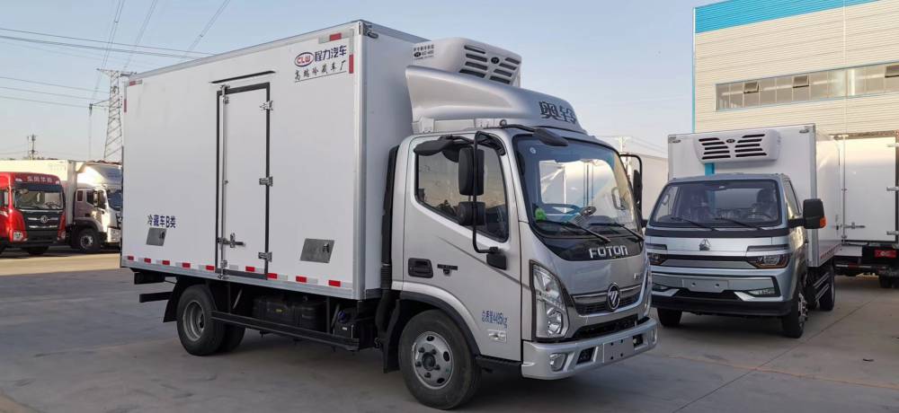 福田冷藏车42米蓝牌冷链车奥铃速运国六冷柜车