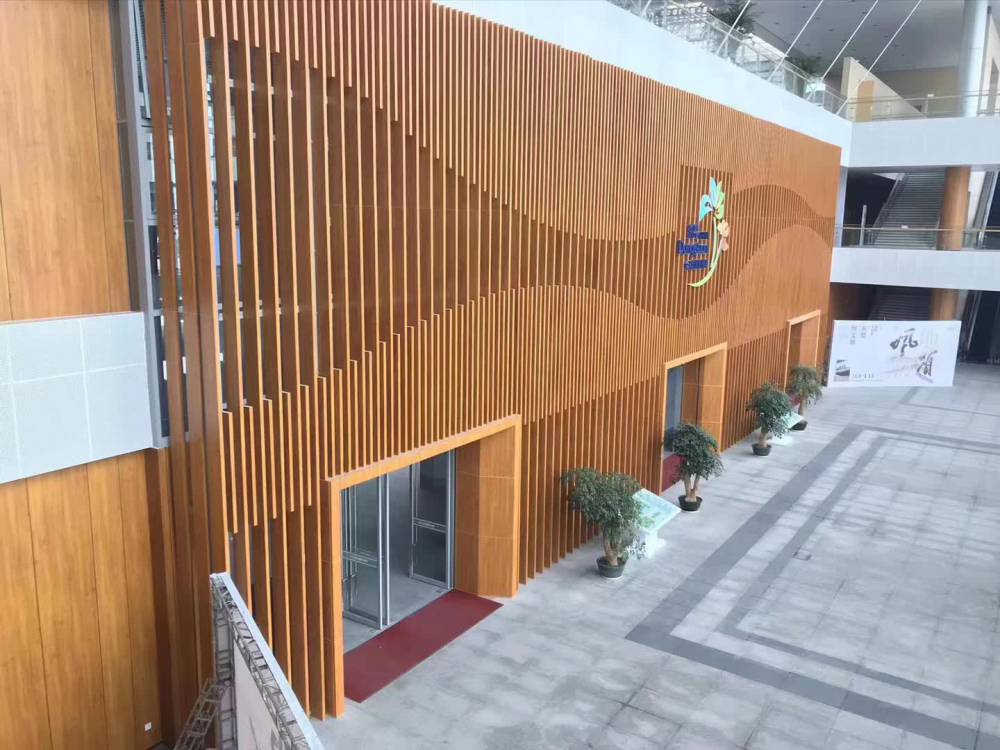 木纹铝方管门头装饰凹槽铝方管规格大全