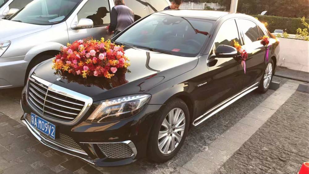 奔驰s400婚车租赁广州市婚庆花车奔驰出租广州结婚鲜花车租赁奔驰