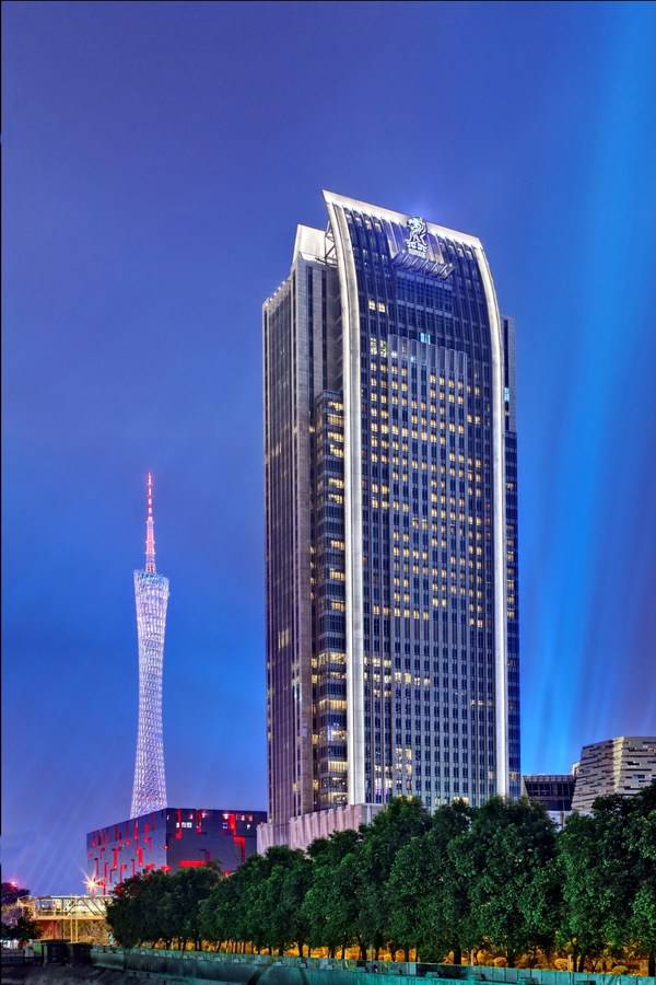 广州富力丽思卡尔顿酒店连续八年荣获福布斯旅游指南五星荣誉