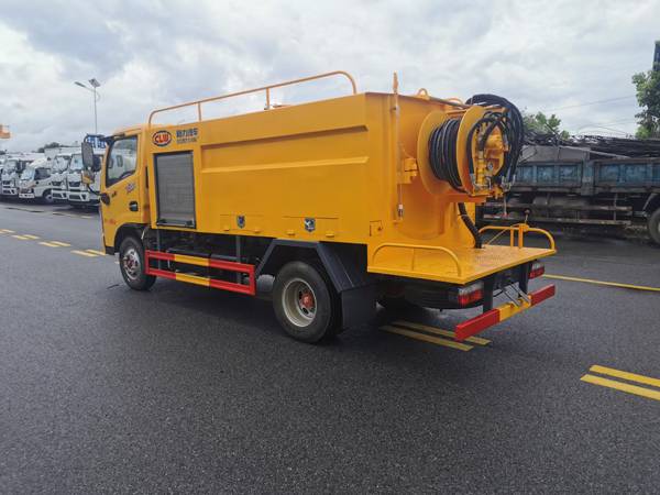 程力4方高压清洗吸污车私企购买