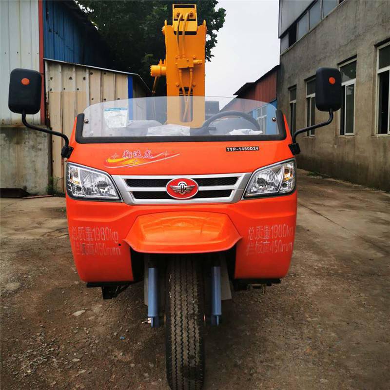 25马力五征三轮自备吊加装随车吊小型三轮起重机吊机旋转灵活