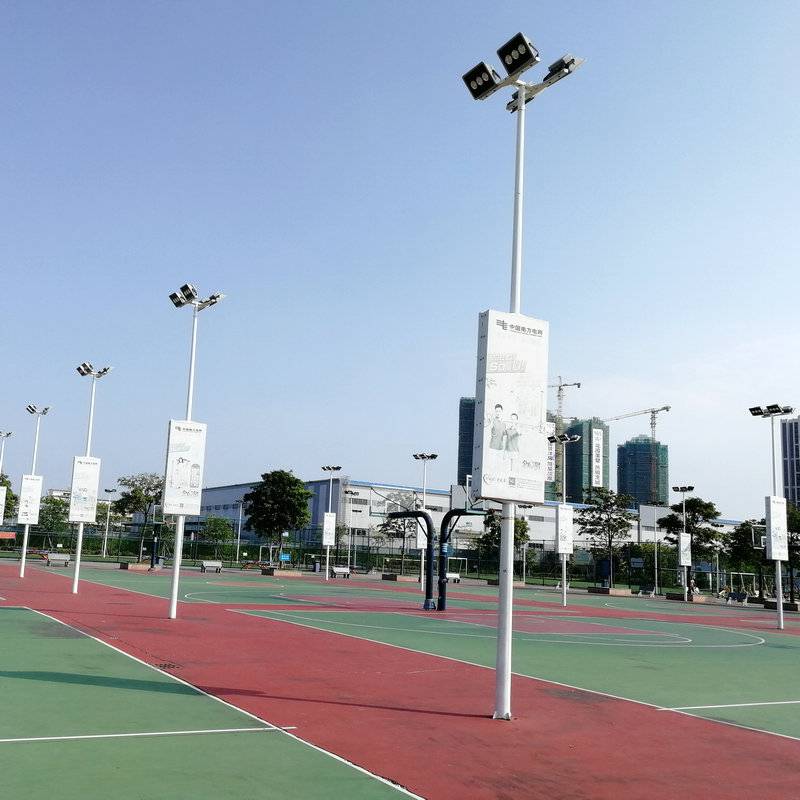 三亚广场操场照明灯柱供应室外篮球场一般用多少瓦灯具led篮球场标准