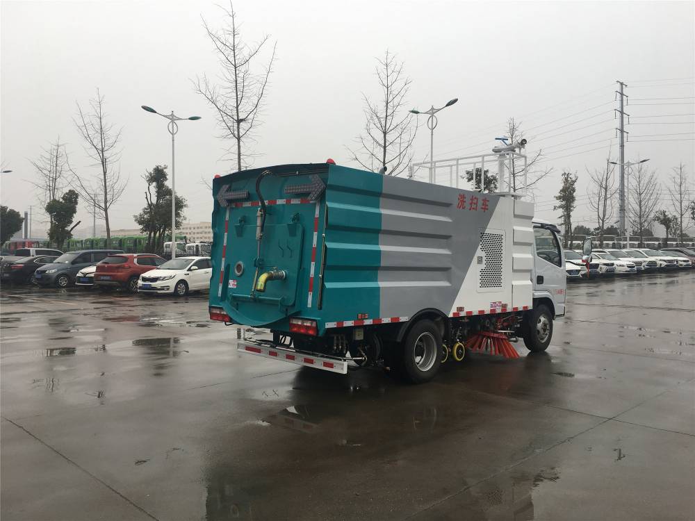 洗扫车