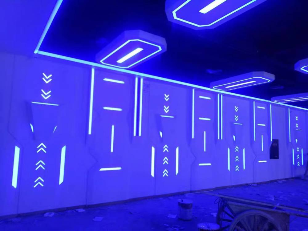 重庆网吧线条灯定制