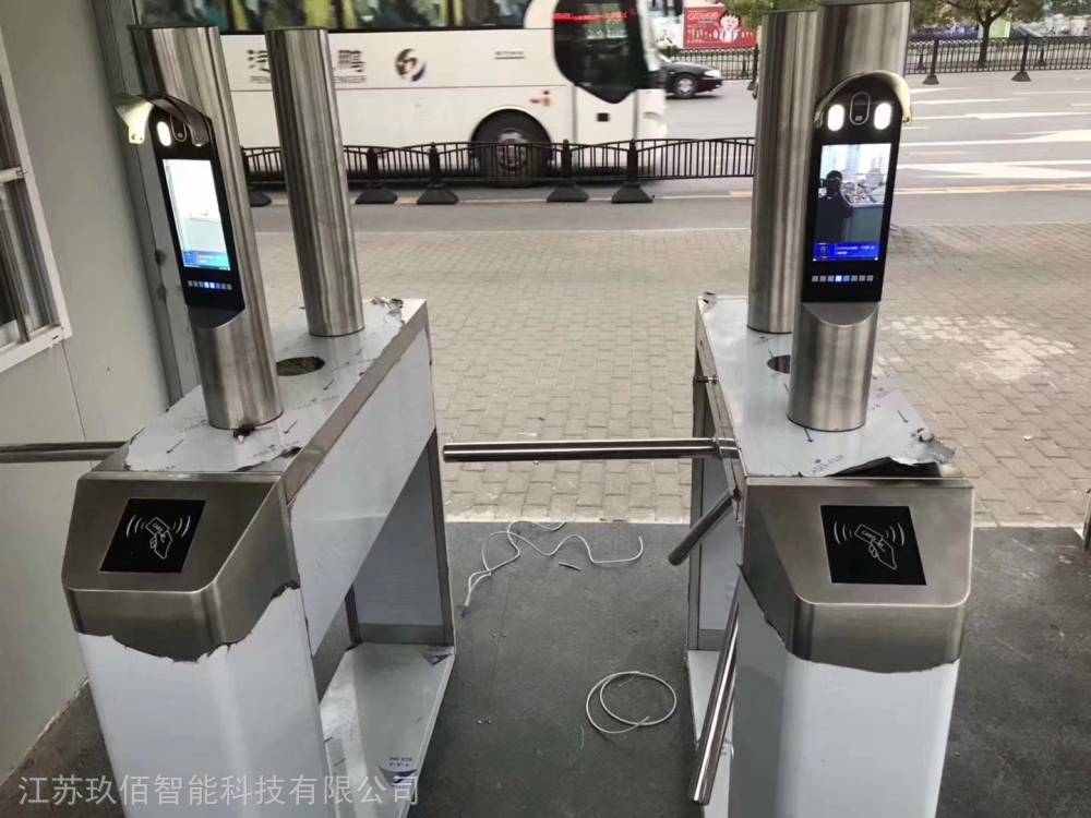 扬州市邗江遥控道闸专人上门安装有哪些功能