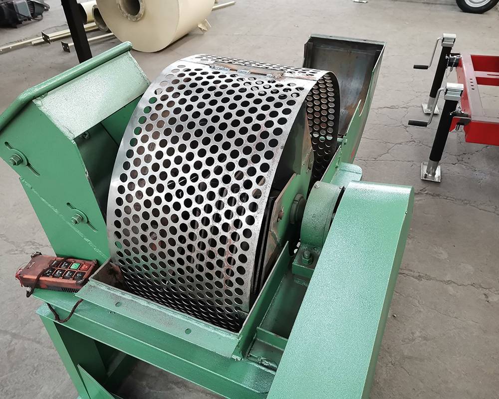 700型小型移动式电机柴油机木屑粉碎机香菇木屑机食用菌枝条粉