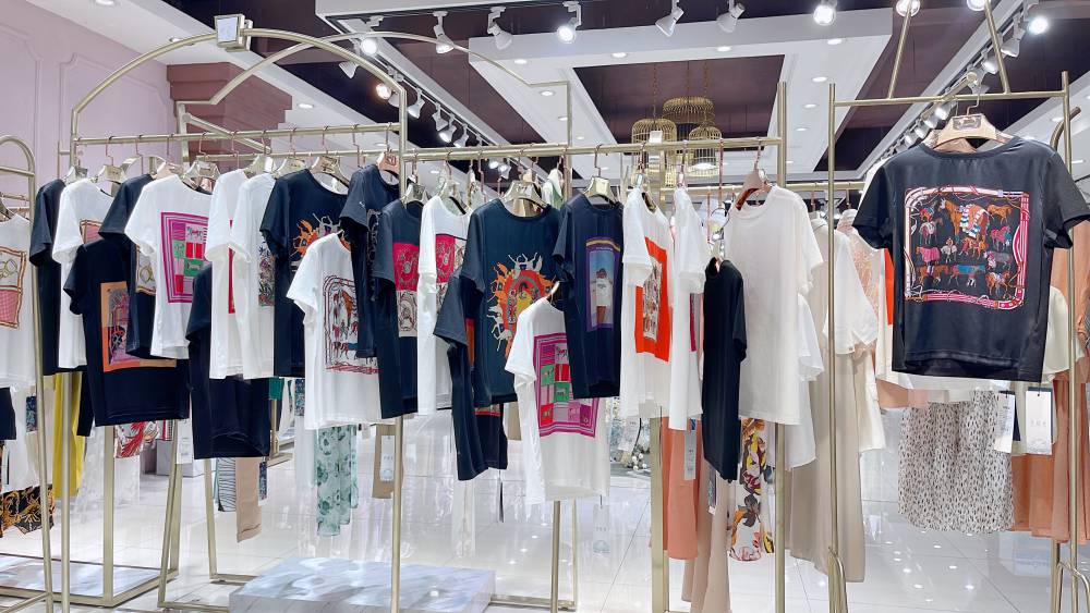 青丝雀桑蚕丝t恤夏女装折扣品牌jaamee女装艾沸女装直播货源