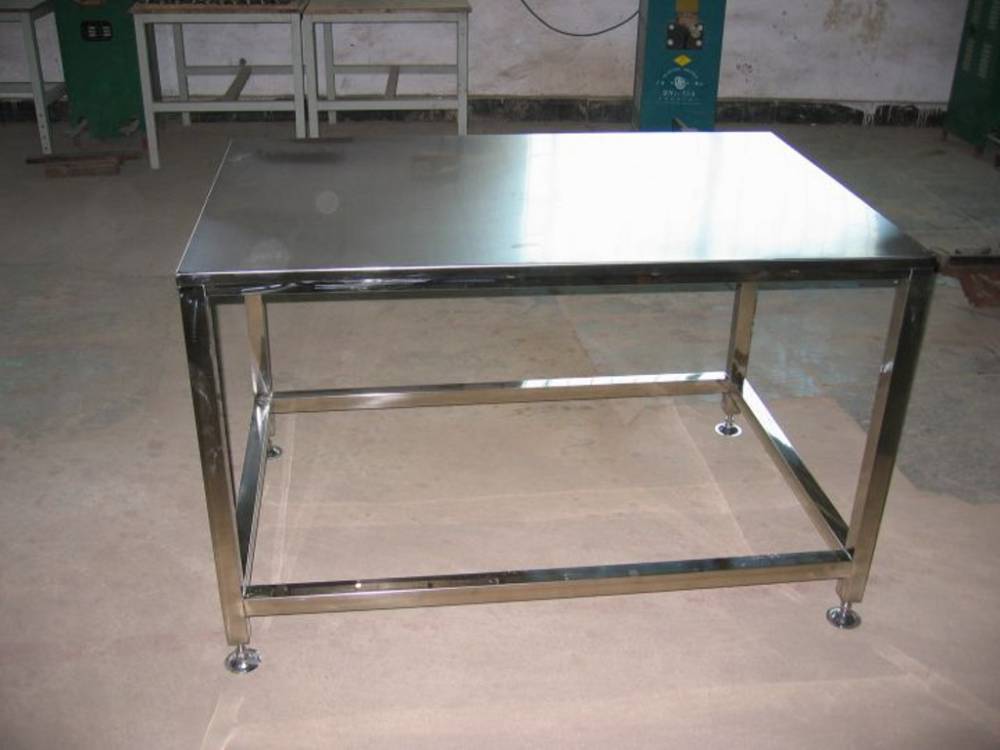 沈阳不锈钢工作桌价格304不锈钢工作桌鑫利达