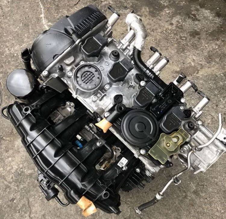 奥迪a520t发动机节气门氧传感器冷疑器凸轮轴图片