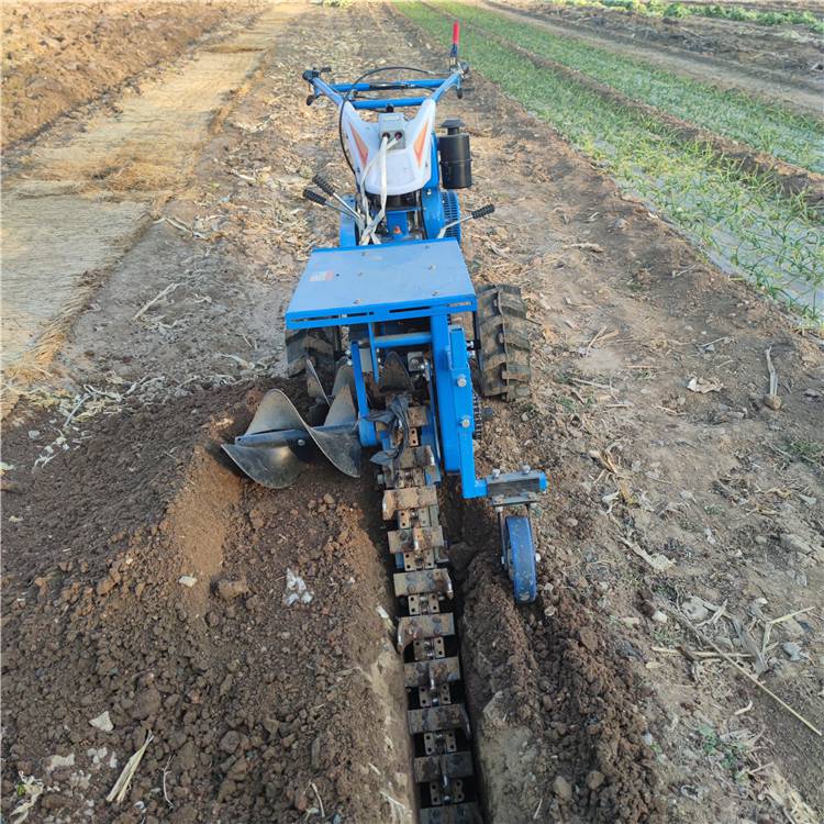 手扶式挖沟机柴油链条开沟机慧晨地埋管自走式挖槽机