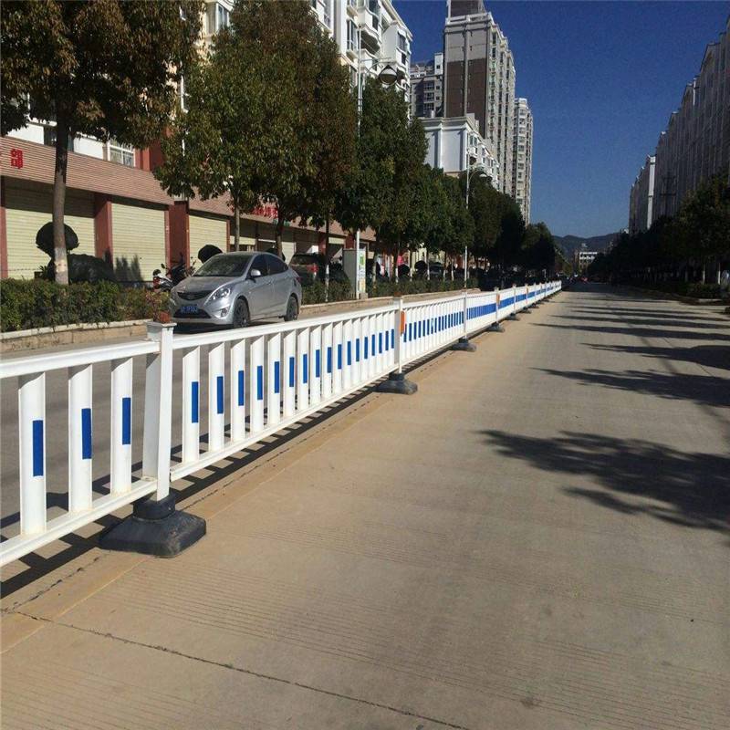 市政建设中的公园,草坪,动物园,池湖,道路,及住宅区的隔离与防护;宾馆