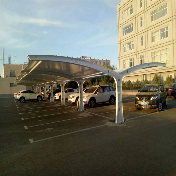 宜春拉杆式小轿车停车棚公交车充电站张拉膜停车棚耐力板停车棚安装