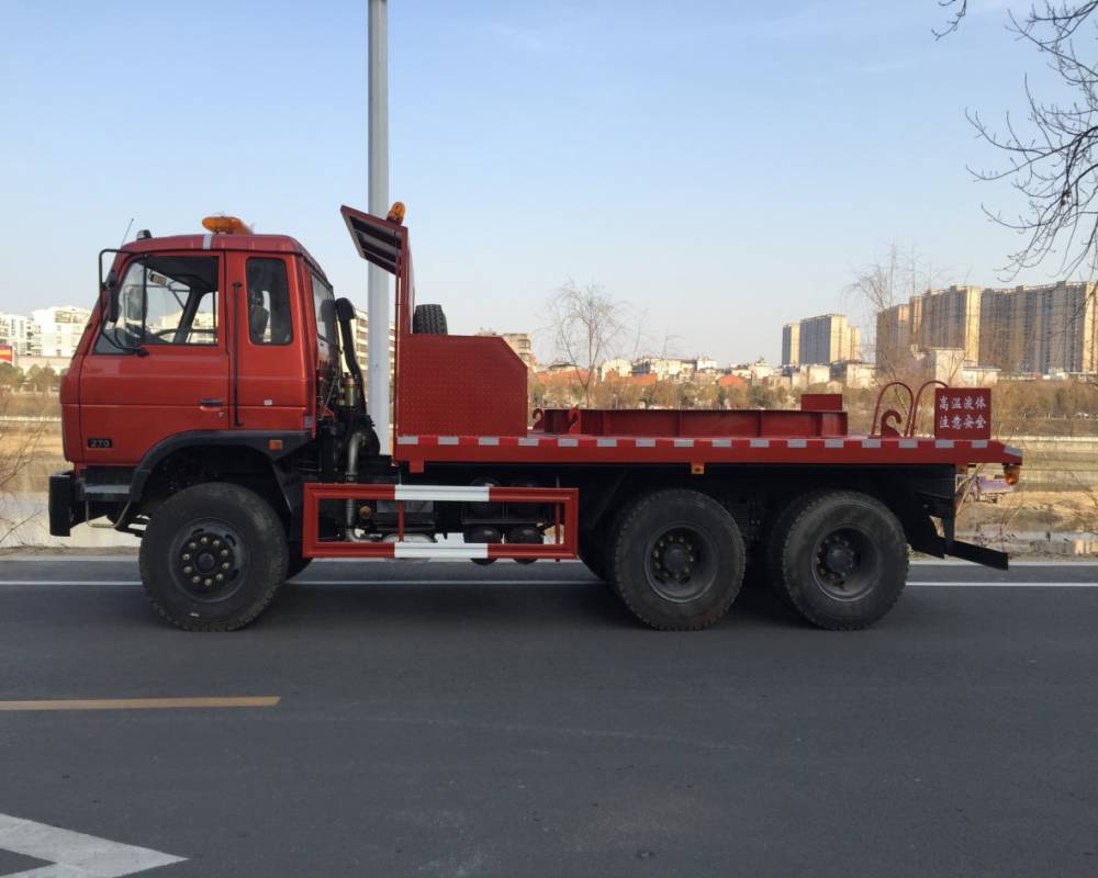 贵州哪里生产抬包车10吨铝水运输车在哪买20吨铝水抬包车价格