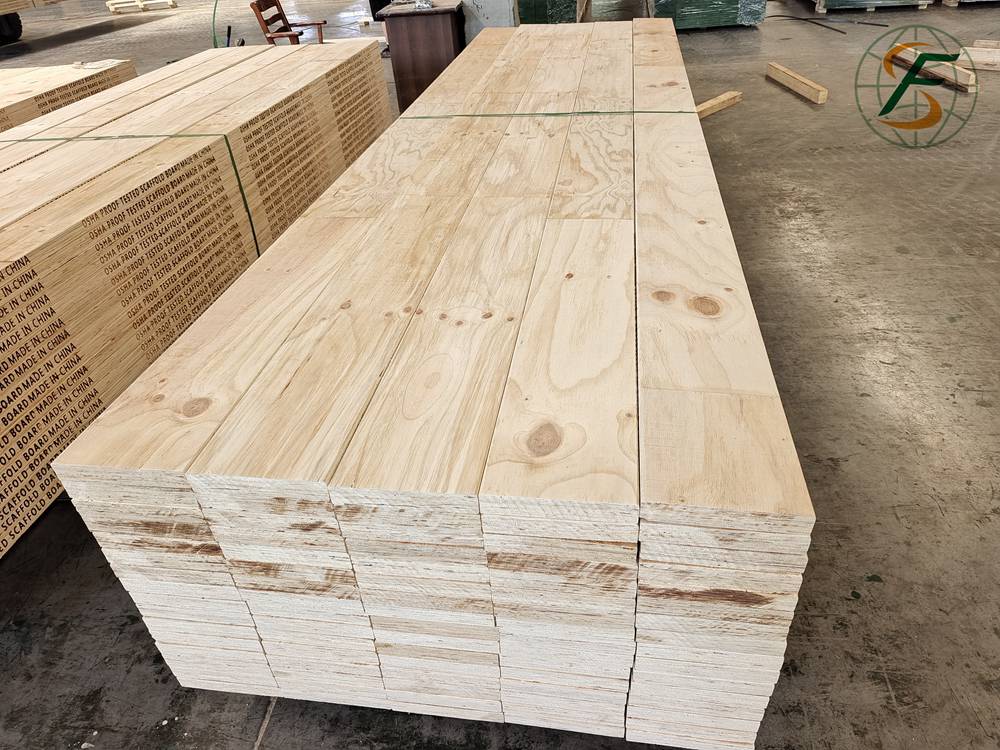 松木建筑脚踏板lvl单板层积材脚手架踏板osha board lvl 木踏板 松木