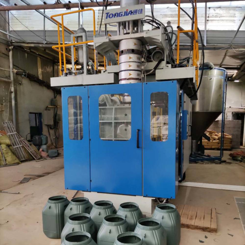 养殖海蛎子塑料浮球pe浮球生产设备塑料网箱吹塑机