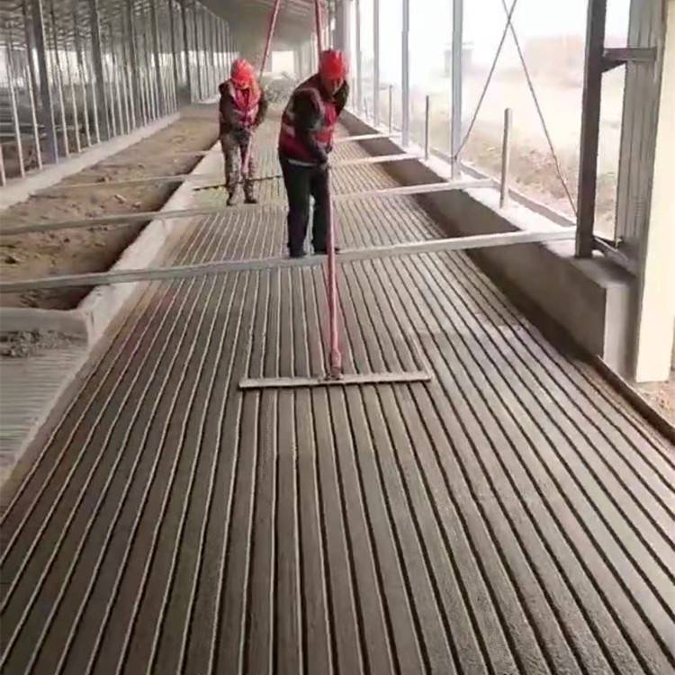 牛场拉槽刻槽机拉纹器牛场自动拉沟开槽器