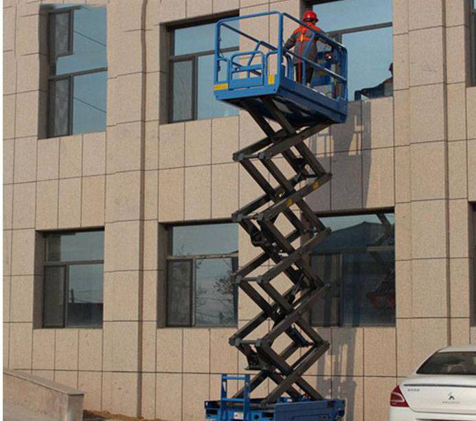 自行走剪叉式升降机全自动电动液压升降高空作业维修梯