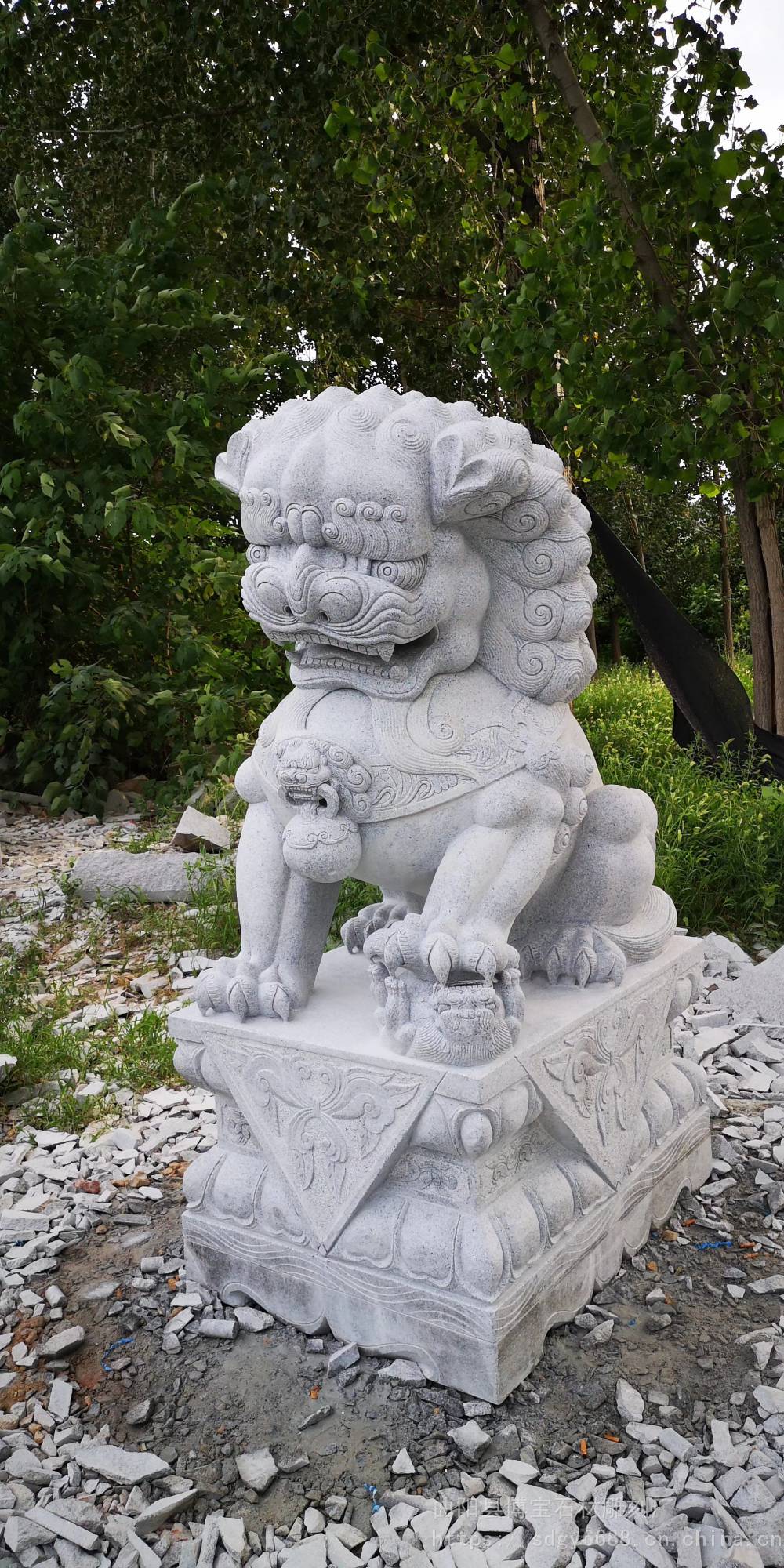 供应曲阳汉白玉青石石雕狮子石狮子石头狮子图片