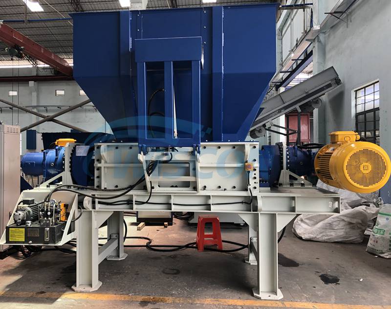 供应ds260大型塑料桶双轴撕碎机蓝色化工桶破碎机