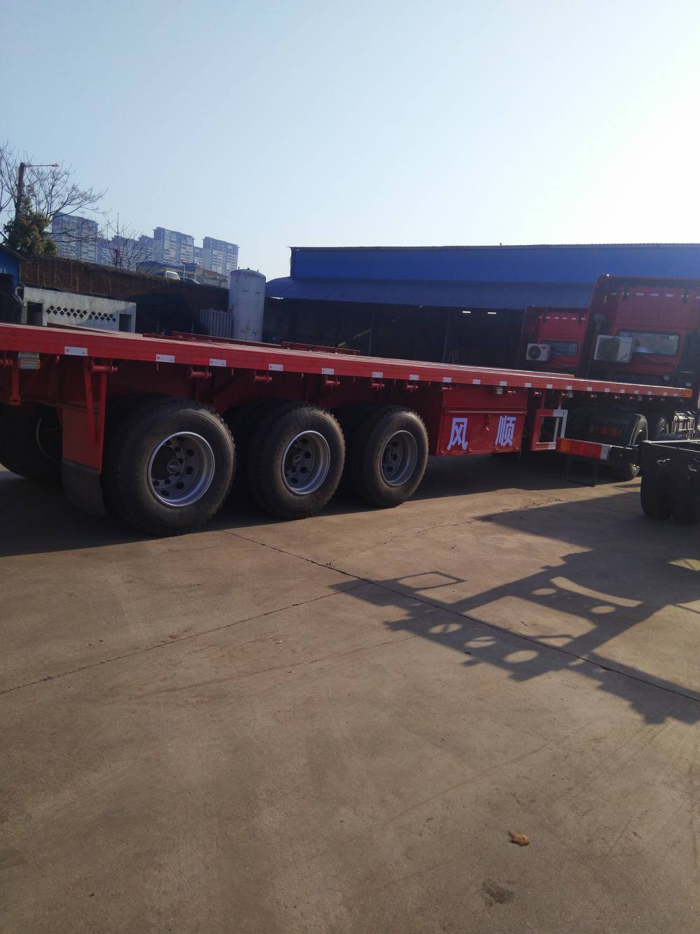 洛阳高低板低平板半挂车重型挂车