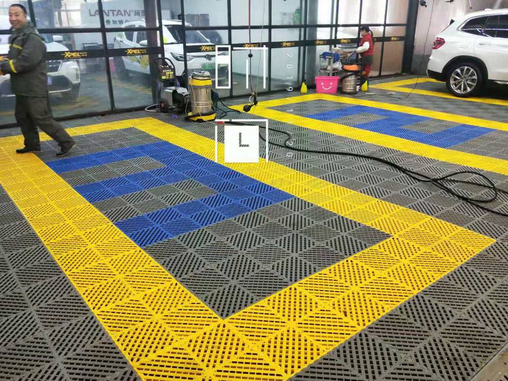 洗车房卡扣式塑胶地板地格栅塑料拼接地板垫美容4s店洗车间铺地漏水网