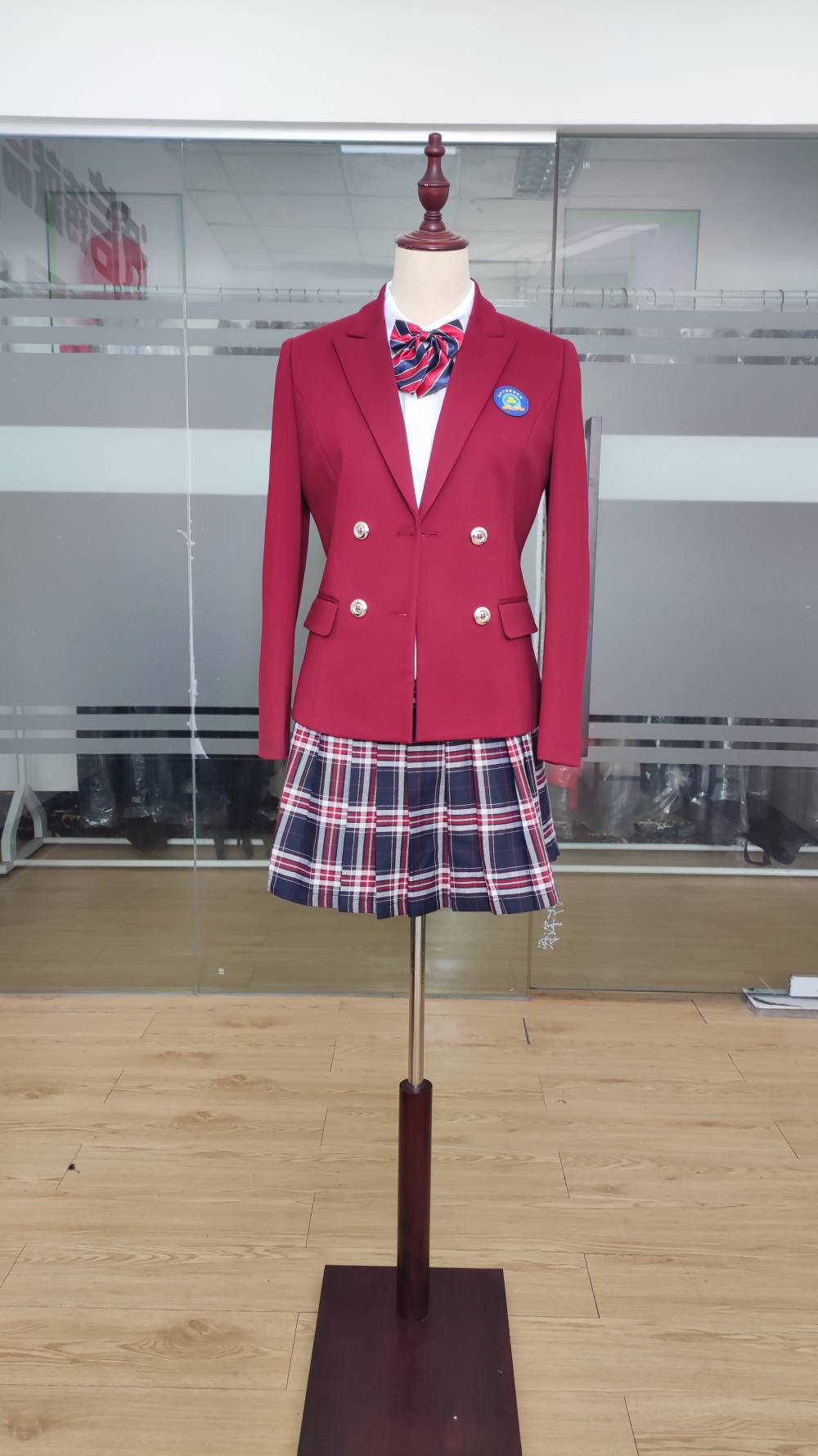 广州校服定制英伦礼服西服运动服套装定做