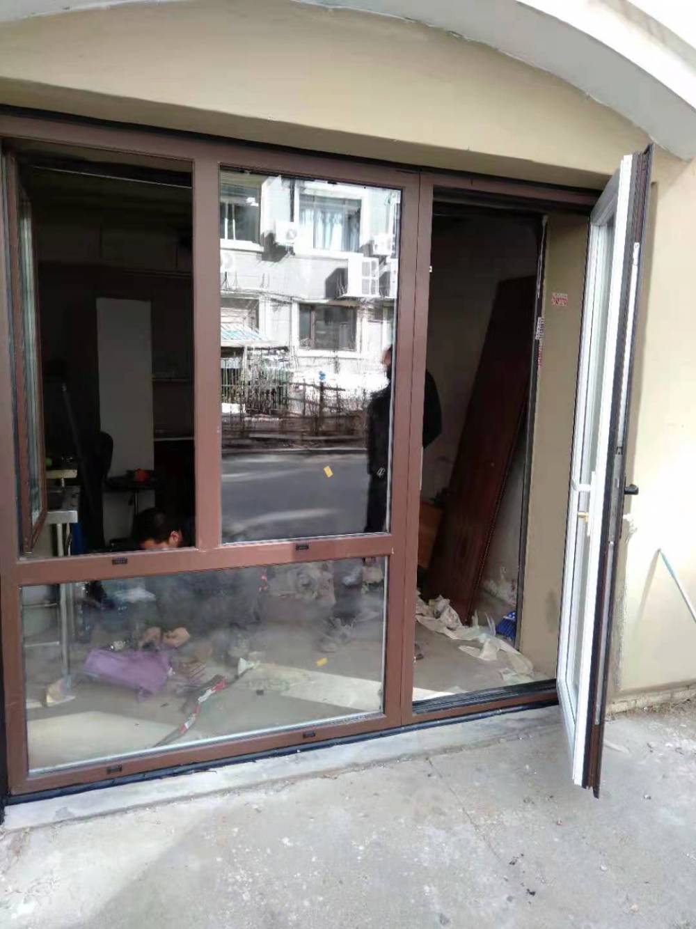 沈阳定做90系统断桥加厚板材不漏雨开窗85系统窗平开铝合金断桥铝门窗