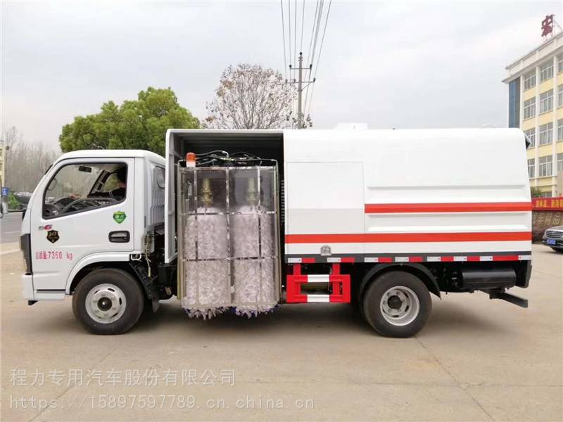 5吨双面城市护栏清洗车高速公路护栏清洗车多少钱一辆