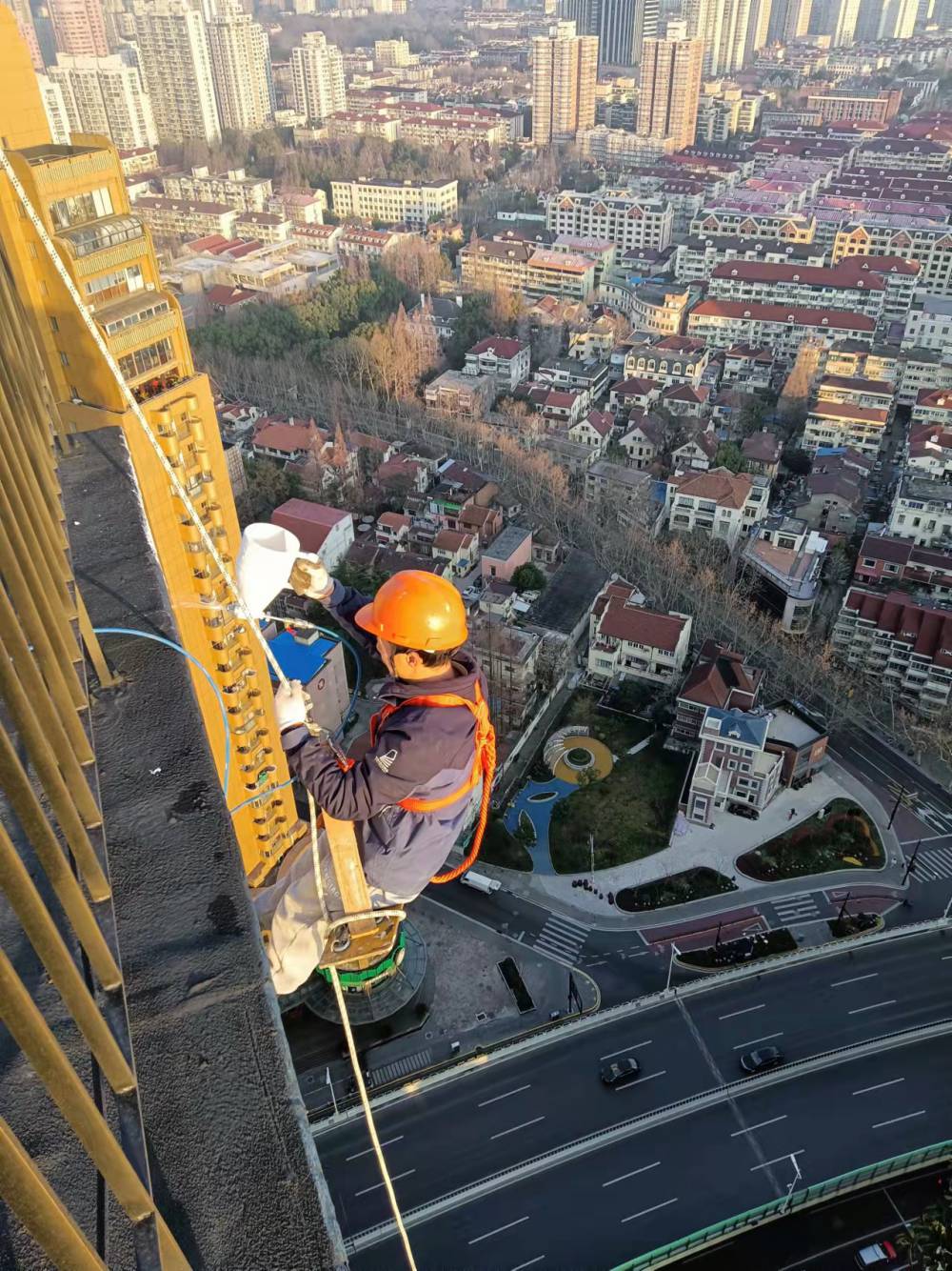上海蜘蛛人高空外墙喷涂料刷涂料