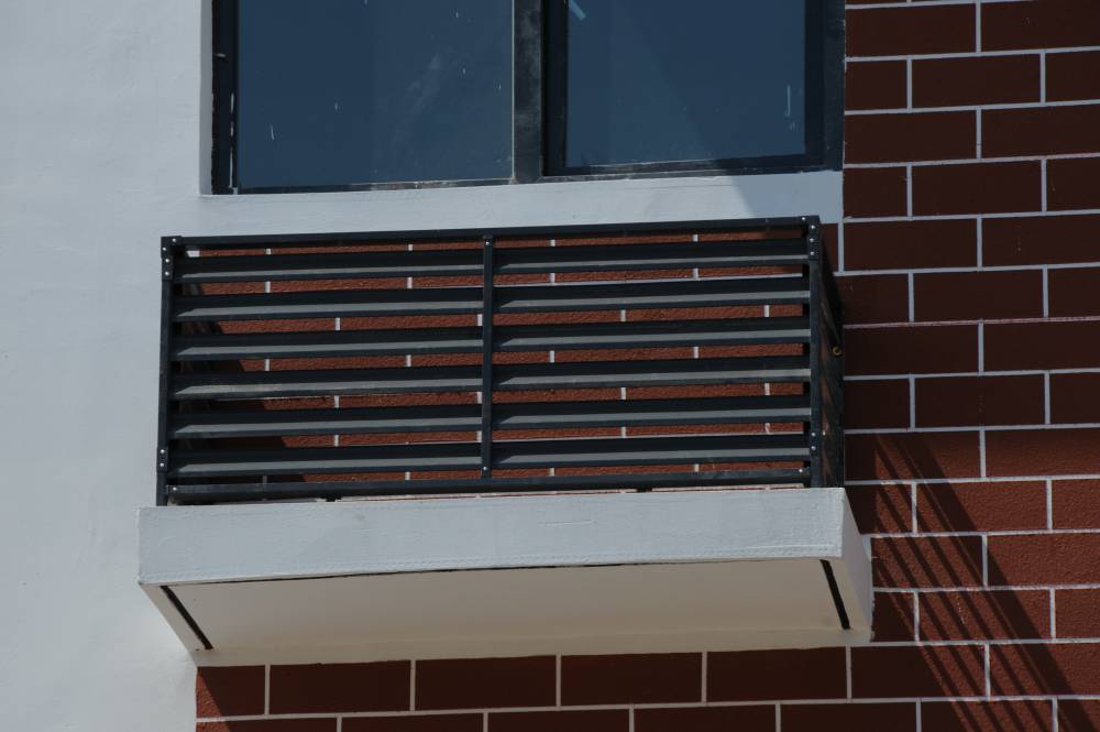 非常喜欢的铝艺别墅防盗窗图片】耐潮湿性强铝合金百叶窗,四平组装空