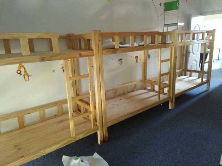 广西柳州学生双层实木床,双层实木床,批发定制