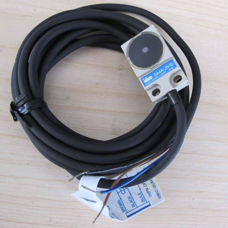 原装电感式接近开关che188yaa710lj18a38jez二线220v常开图片