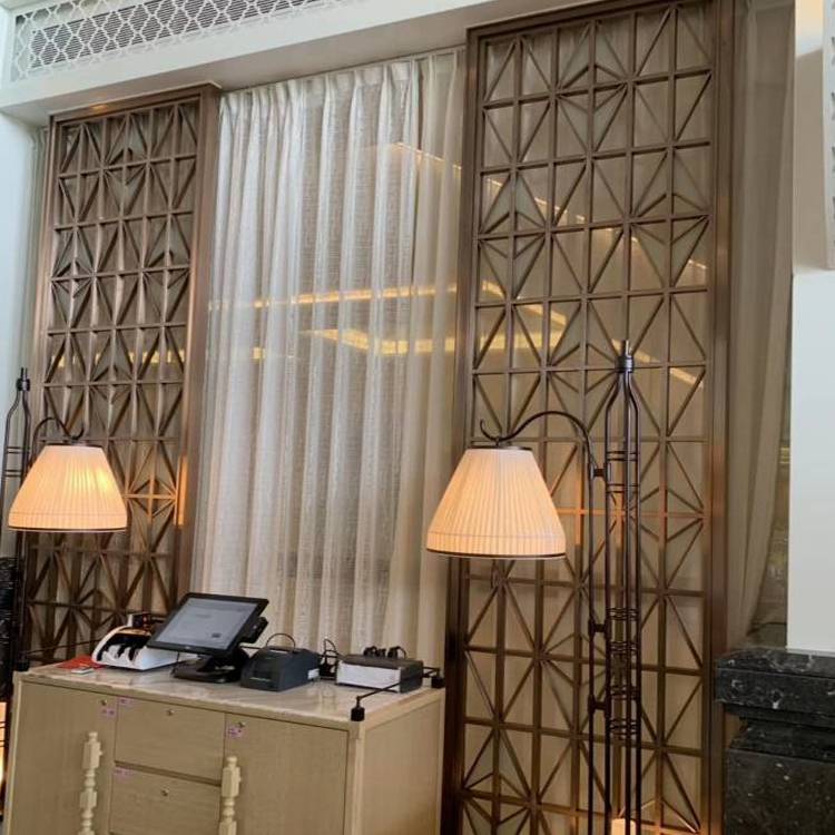 滨州定制屏风隔断图片别墅铜楼梯雕花护栏楼梯铜板精雕扶手铜栏杆来图设计