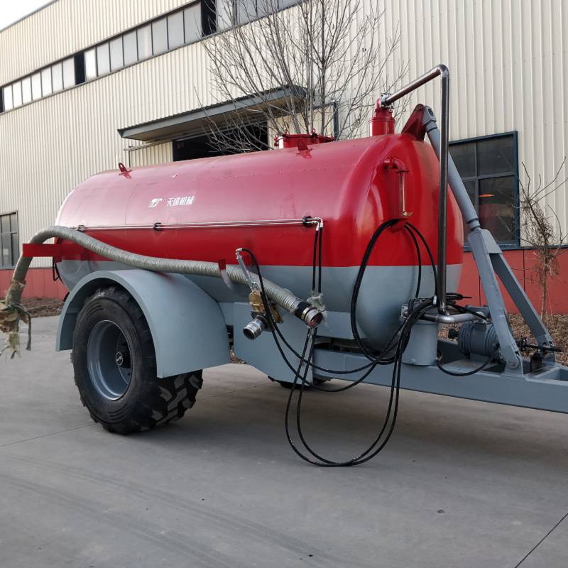 养殖场液态肥施肥机 猪场沼液施肥罐车 10立方液态洒肥机