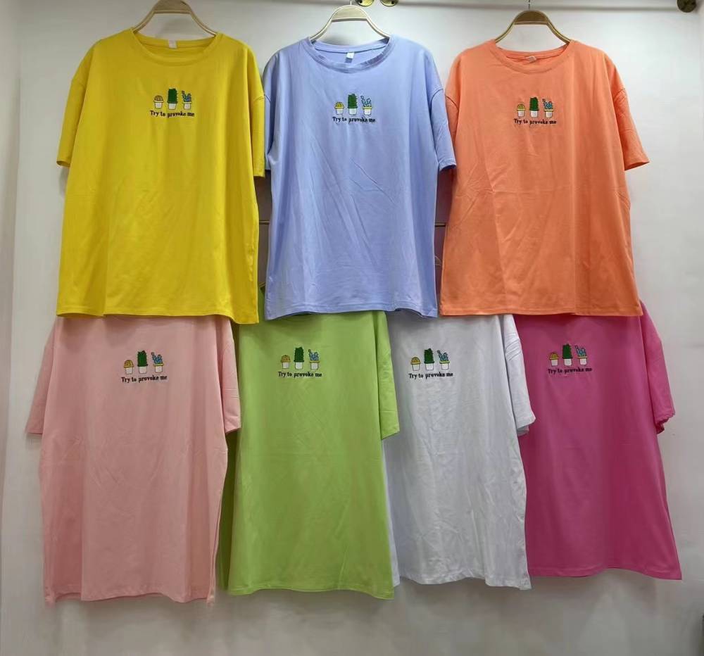 云南迪庆便宜衣服大码宽松女装短袖10元服装批发短款女式纯棉短袖