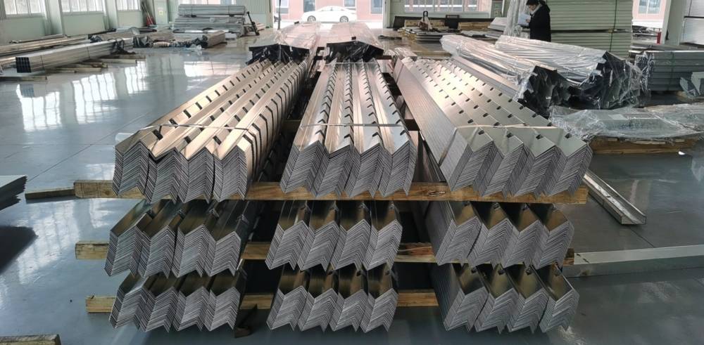 次檩条加工基地上海工厂隔间段次檩条厂家