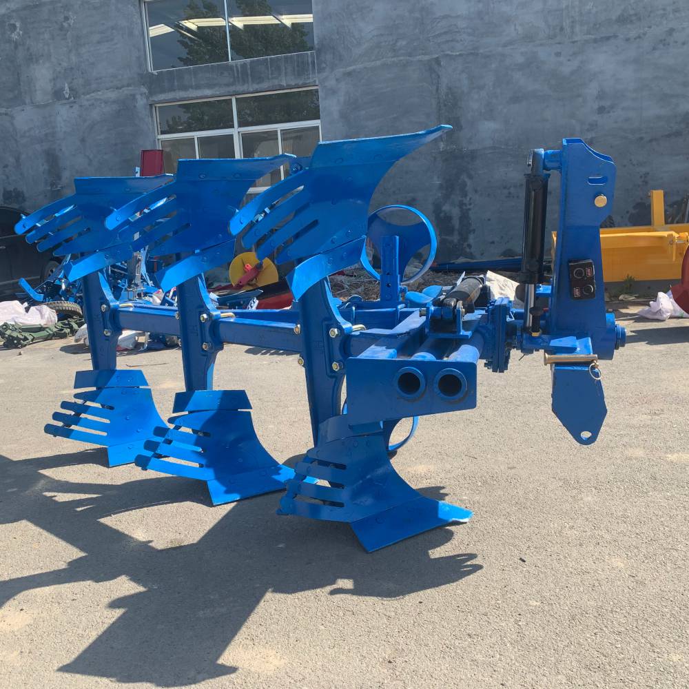 栅条犁是农用机械用四轮拖拉机带的多样化产品