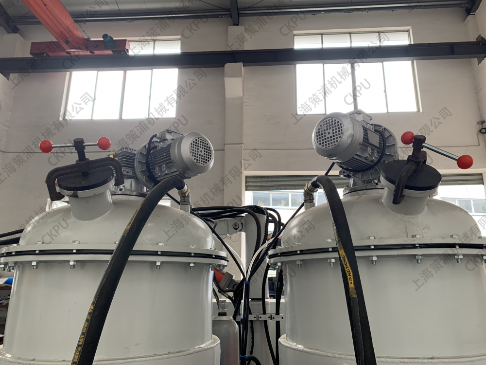 【苏州 pu发泡石皮设备 小型发泡机 热水器保温填充设备】价格_厂家