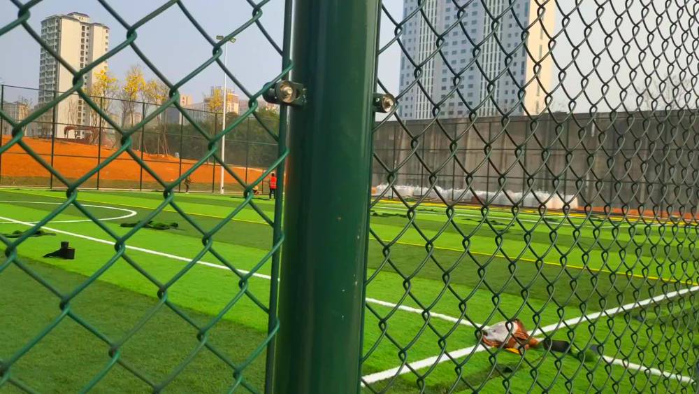 玉林北流足球场体育场围网批发球场围栏学校网球