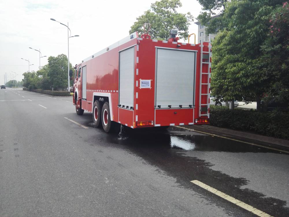 甘肅酒泉阿克塞消防車急速救火水帶敷設消防車5370gxfsg東風消防車