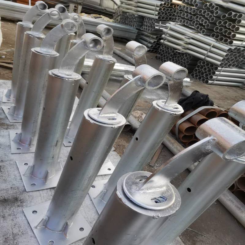 泉州南安公路波形板护栏波形护栏两米grb2c波形护栏