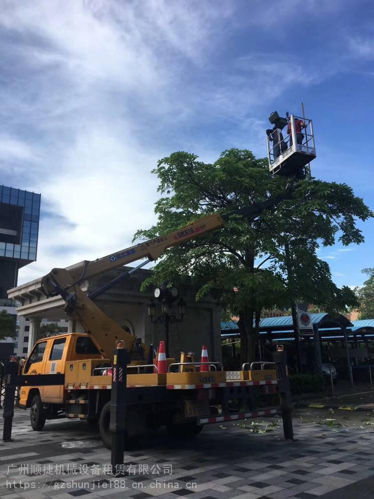 梅州市五华高空车出租 五华高空车出租电话 顺捷租赁随叫随到