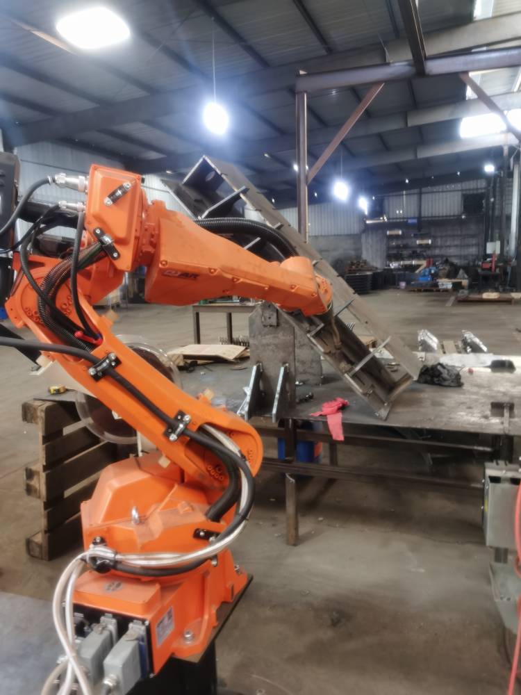 钱江qjr201工业焊接搬运上下料多功能机械臂关节自动机器人