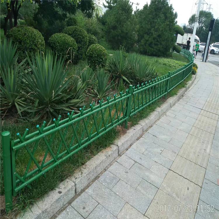 菜园仿竹护栏 可定制加工 竹节管围栏 万泰