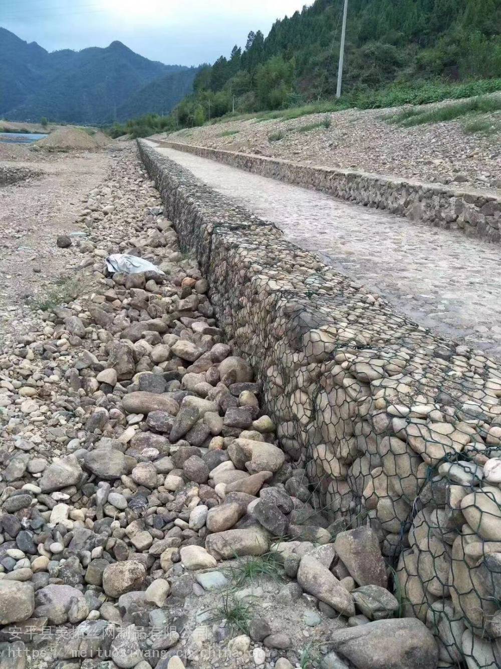 镀锌石笼网华神丝网铅丝石笼防汛护坡雷诺护垫河道用网