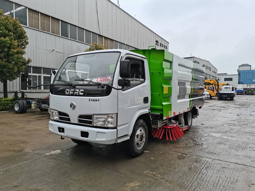 小型藍牌掃地車東風途逸國六掃路車免費送車上門