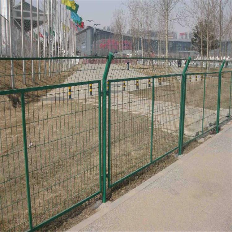 公路护栏网 现货供应 公路护栏网 万泰