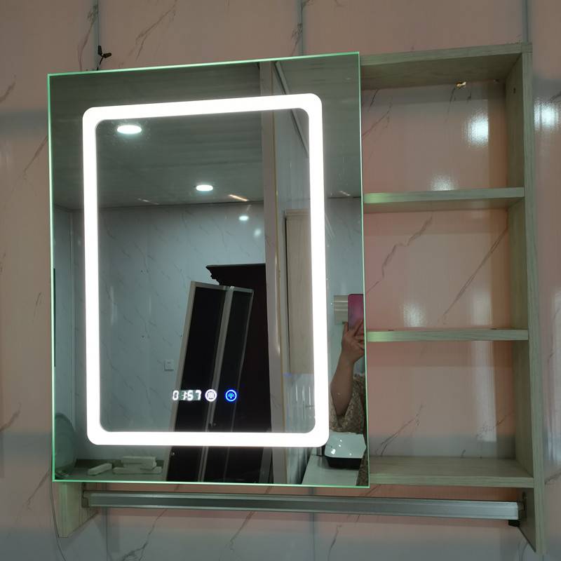 河南许昌定制镜柜门智能镜箱门带灯镜柜门发光吊装镜箱门扇